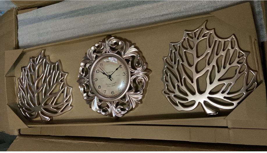 SET DE 3 PIEZAS DE ADORNO + RELOJ
